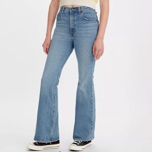 Levi's Premium '70s High Flare Jeans Medium Wash Distress Hem 28